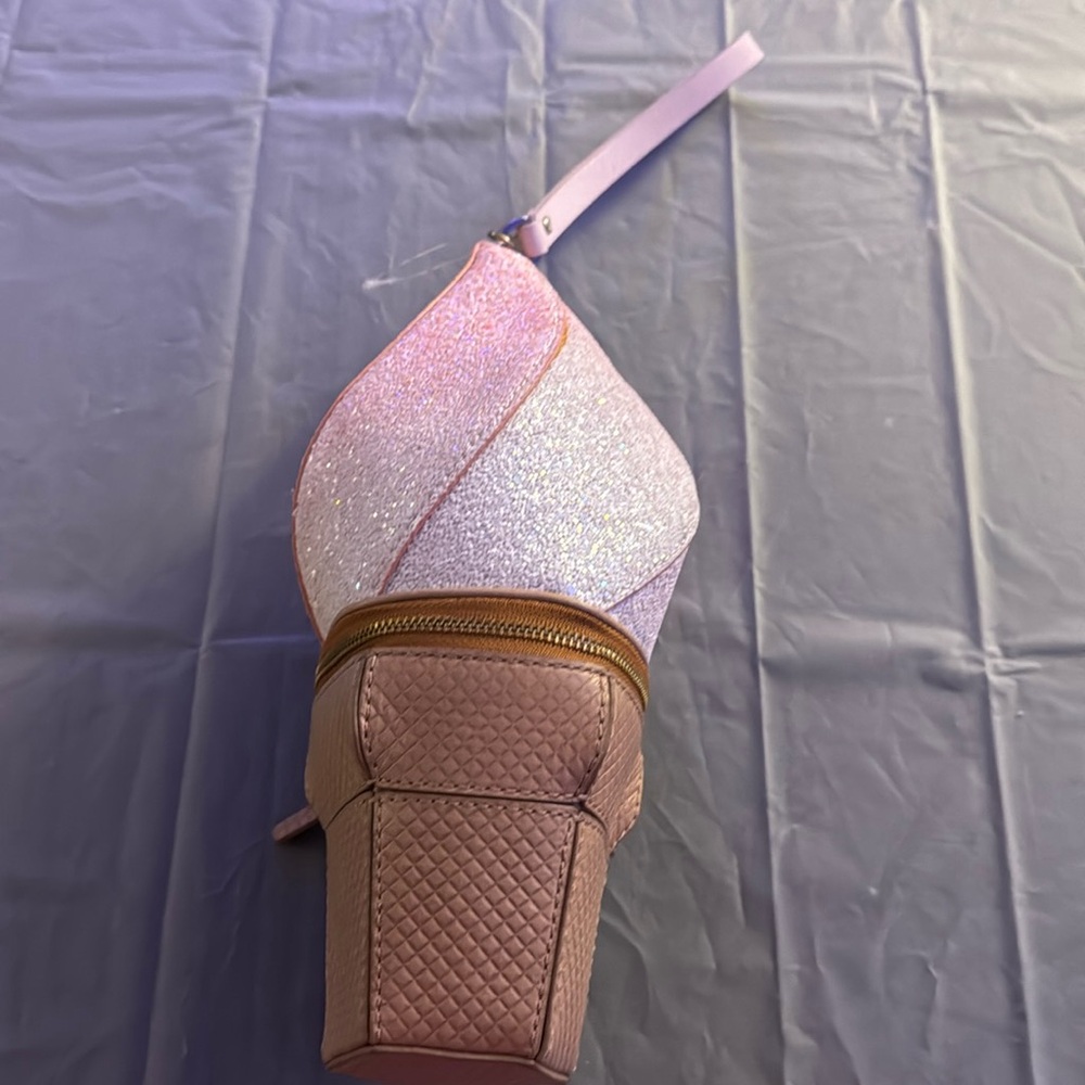 Nwot Kate Spade Ice Cream Cone Wrist Bag